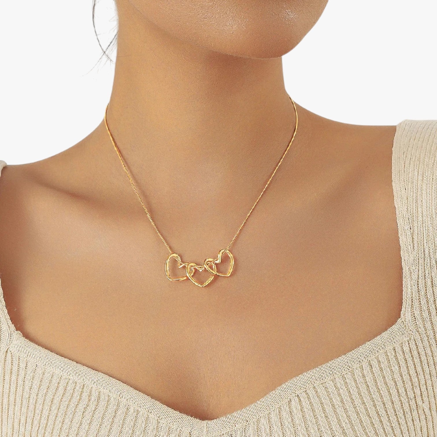 Maxine | Minimalistisk guld hjerte halskæde - - women's fashion - {{ product_tags }