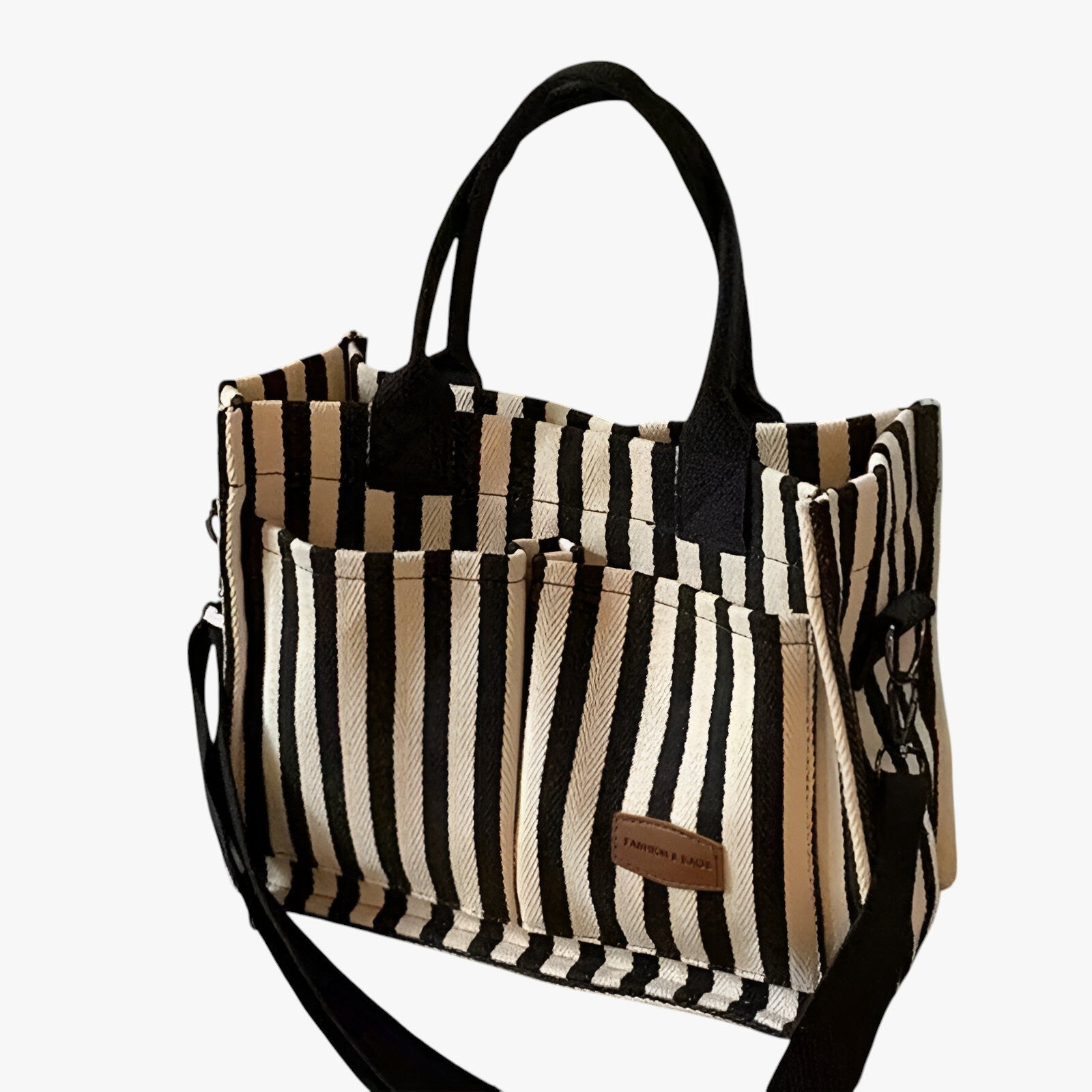 Aurora | Rumlig canvas skuldertaske til dag og rejser - - bags - {{ product_tags }