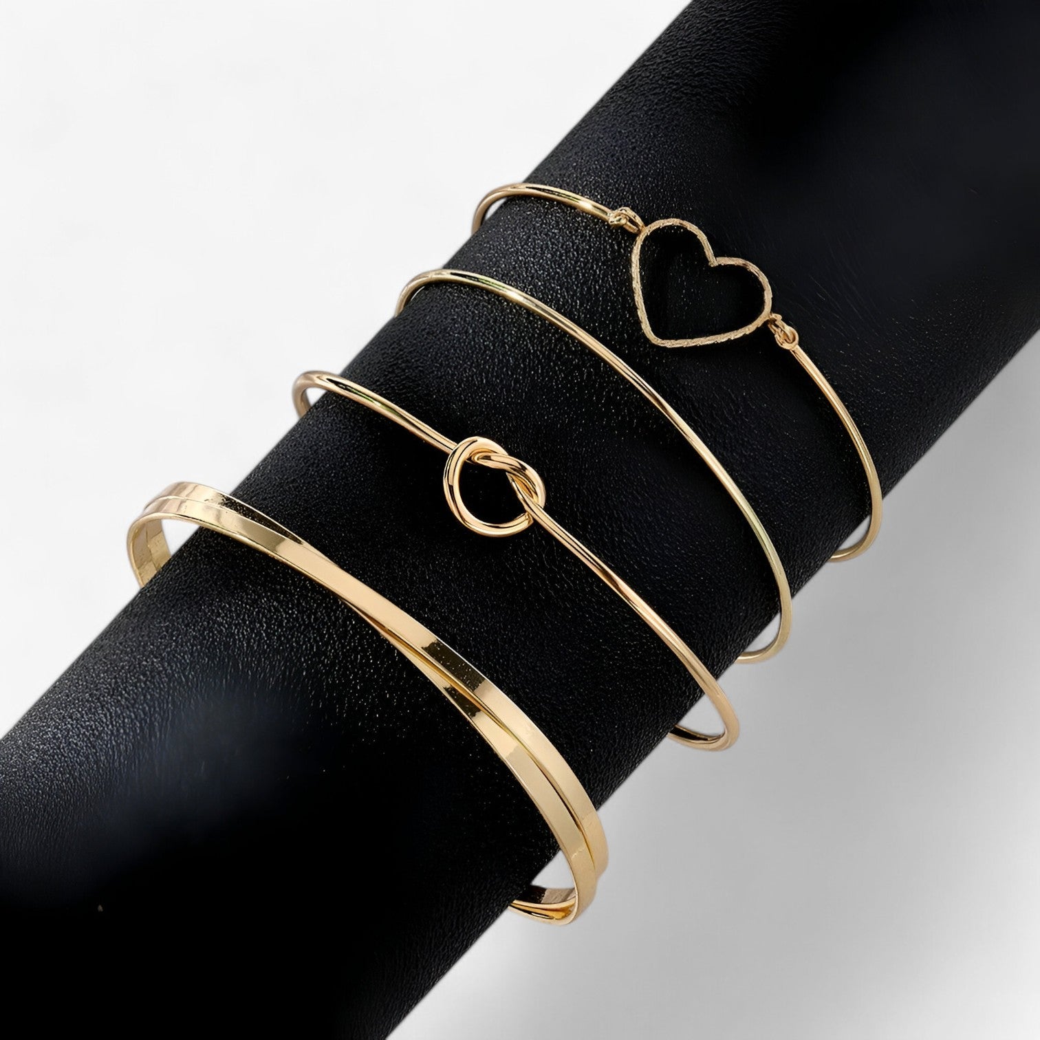 Elisa | Sæt af sammenflettede armbånd i stål til et goth chic look - - women's fashion - {{ product_tags }