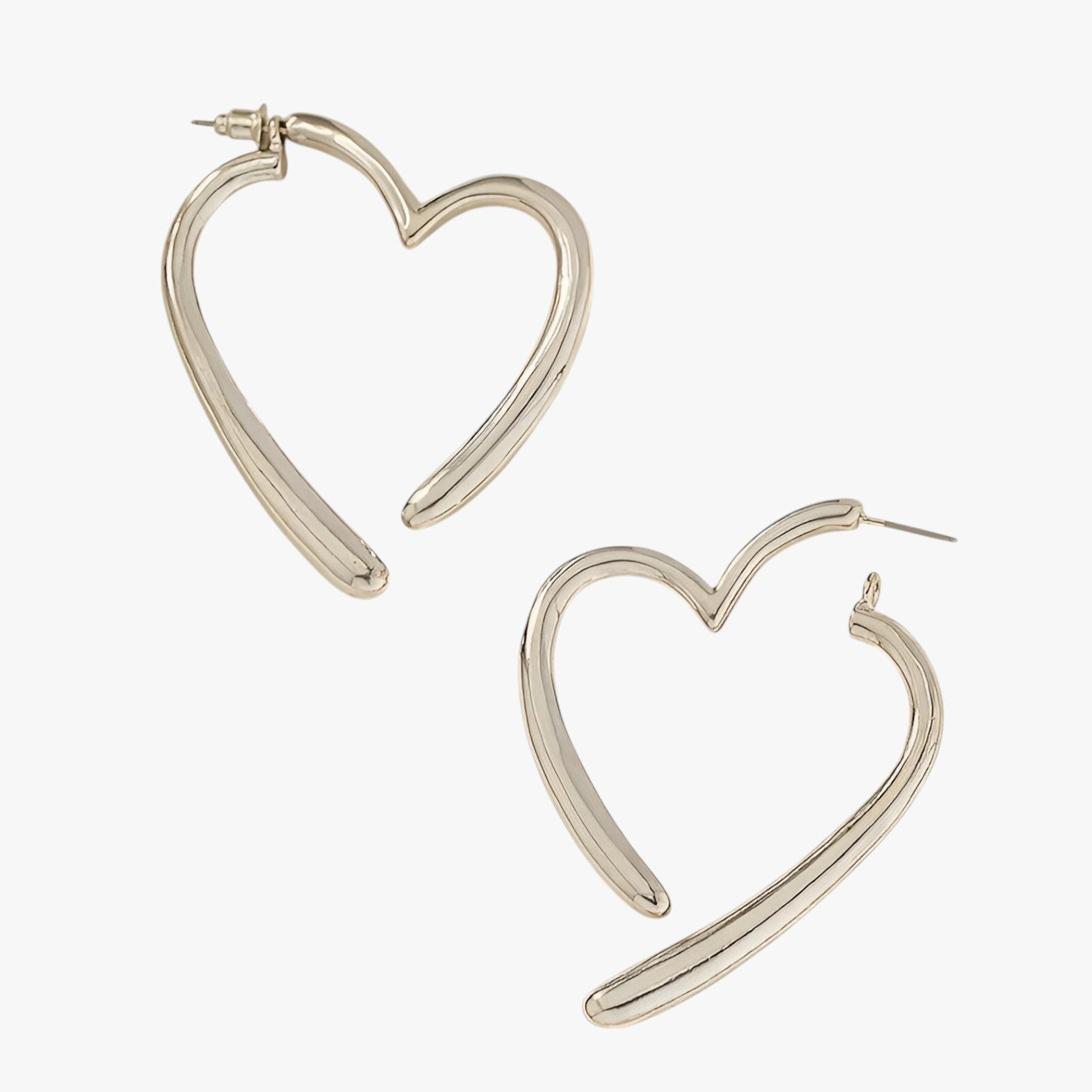 Marina | Stilfulde & Personlige Hjerteøreringe – Alsidige & Modebevidste - - Marina | Stilfulde & Personlige Hjerteøreringe – Alsidige & Modebevidste- €25 - {{ product_tags }