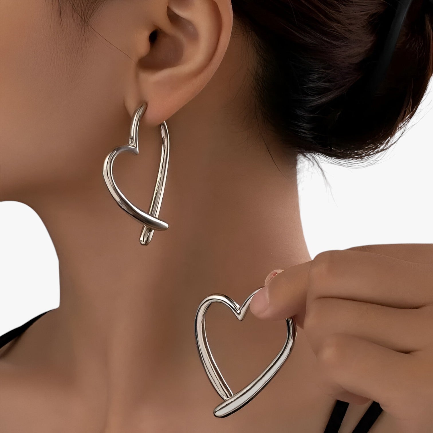 Marina | Stilfulde & Personlige Hjerteøreringe – Alsidige & Modebevidste - - Marina | Stilfulde & Personlige Hjerteøreringe – Alsidige & Modebevidste- €25 - {{ product_tags }