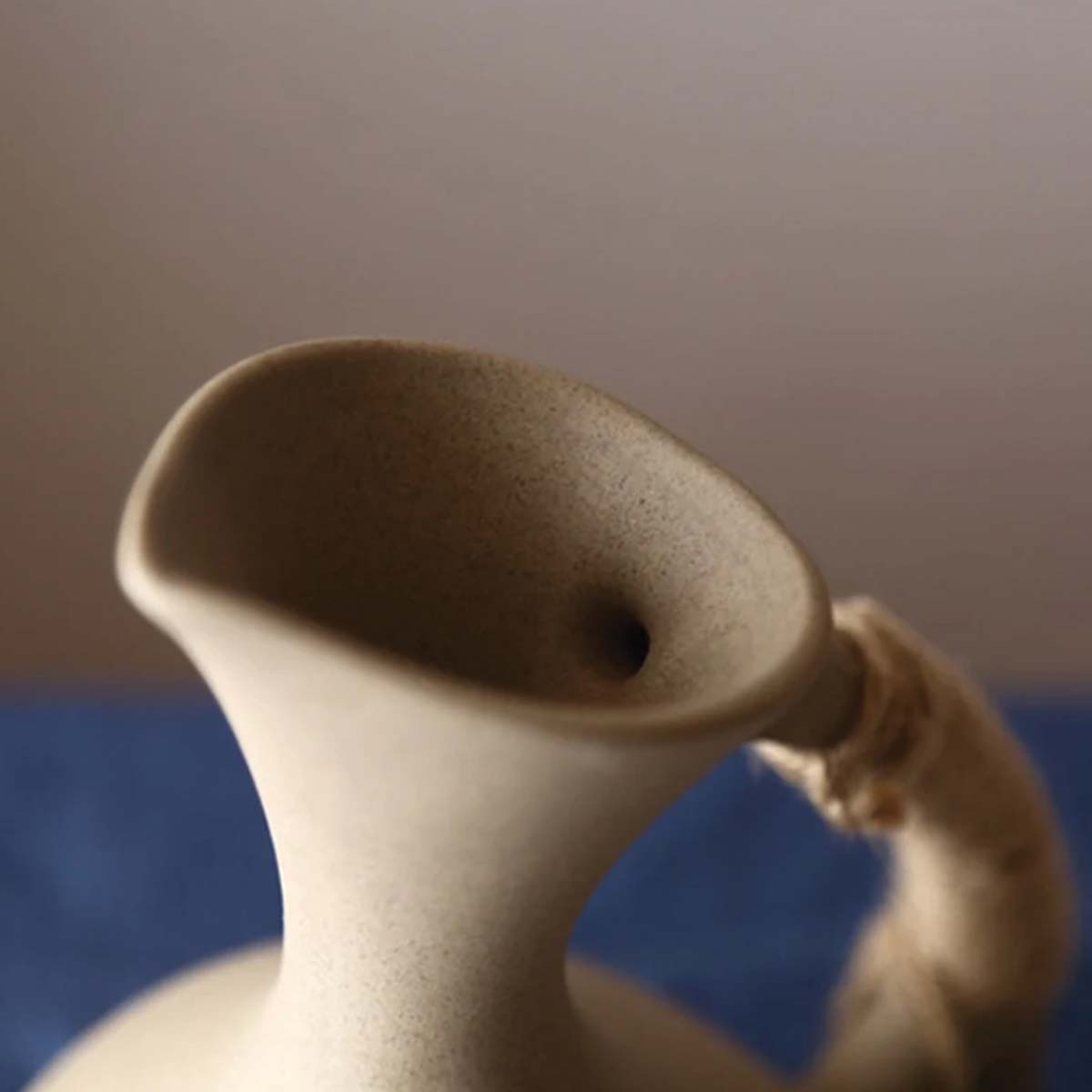 Håndlavede keramikmugs | Moderne organisk drikkegods - - house & garden - {{ product_tags }