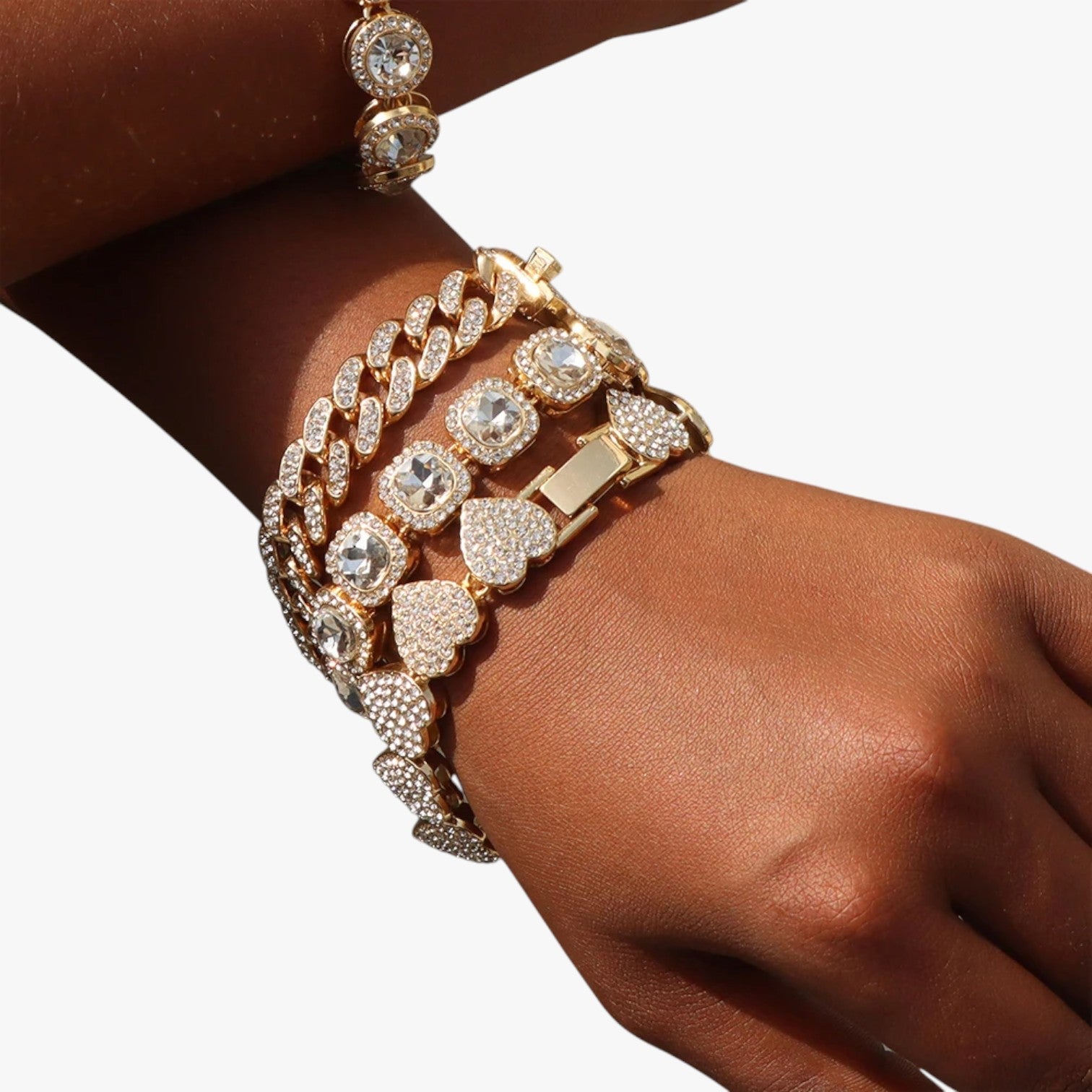 Emery | Tennisarmbånd med Hjerte- og Krystaldangler – Hip Hop Elegance til Enhver Lejlighed - - Emery | Tennisarmbånd med Hjerte- og Krystaldangler – Hip Hop Elegance til Enhver Lejlighed - €25 - {{ product_tags }