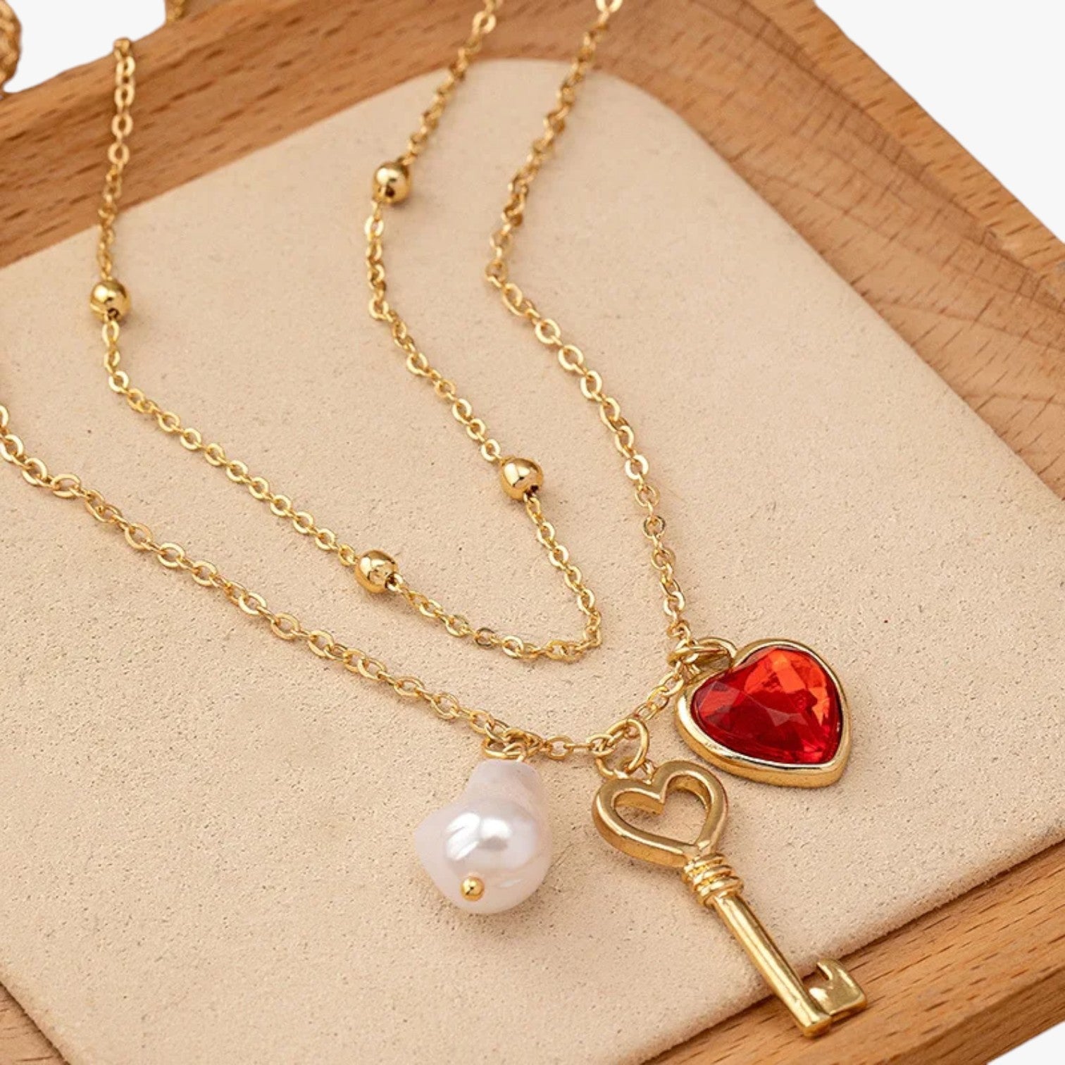 Elsie | Elegent hjerte halskæde med perle - - other - {{ product_tags }