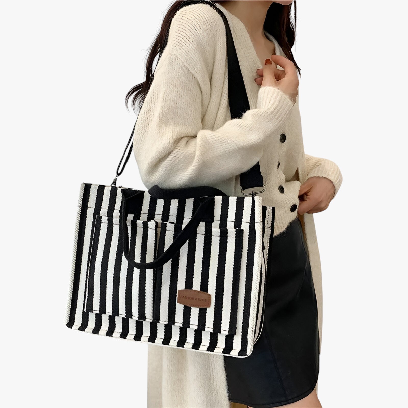 Aurora | Rumlig canvas skuldertaske til dag og rejser - - bags - {{ product_tags }