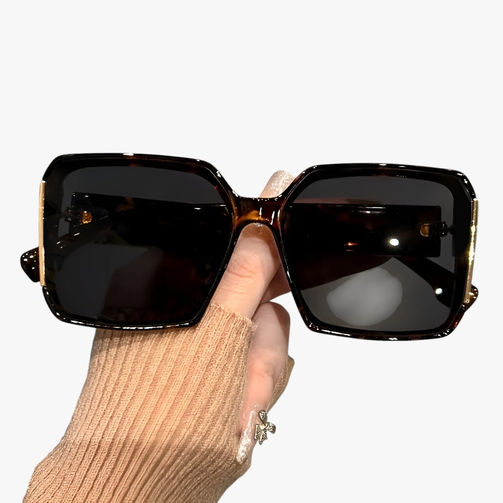 Lainey | Oversize solbriller med gradientlinser til trendy sommerlook - Leo - women's fashion - {{ product_tags }