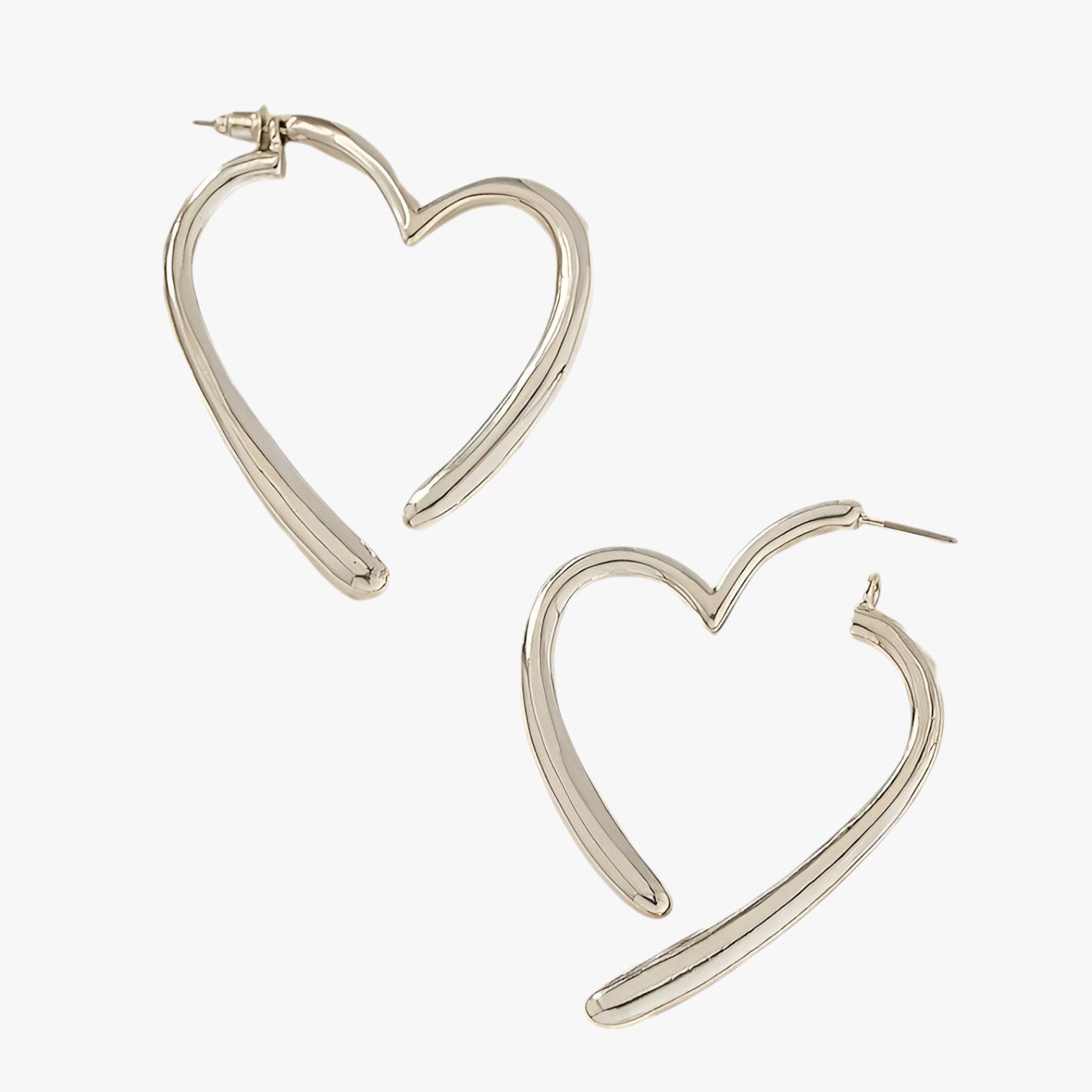 Marina | Stilfulde & Personlige Hjerteøreringe – Alsidige & Modebevidste - - Marina | Stilfulde & Personlige Hjerteøreringe – Alsidige & Modebevidste- €25 - {{ product_tags }