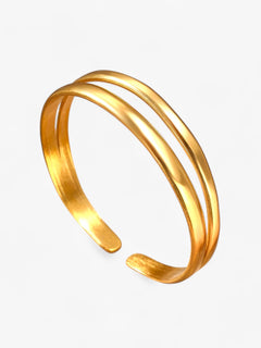Kaia | Enkel To-lags Armbånd – Justerbar Elegance til Alle Anledninger