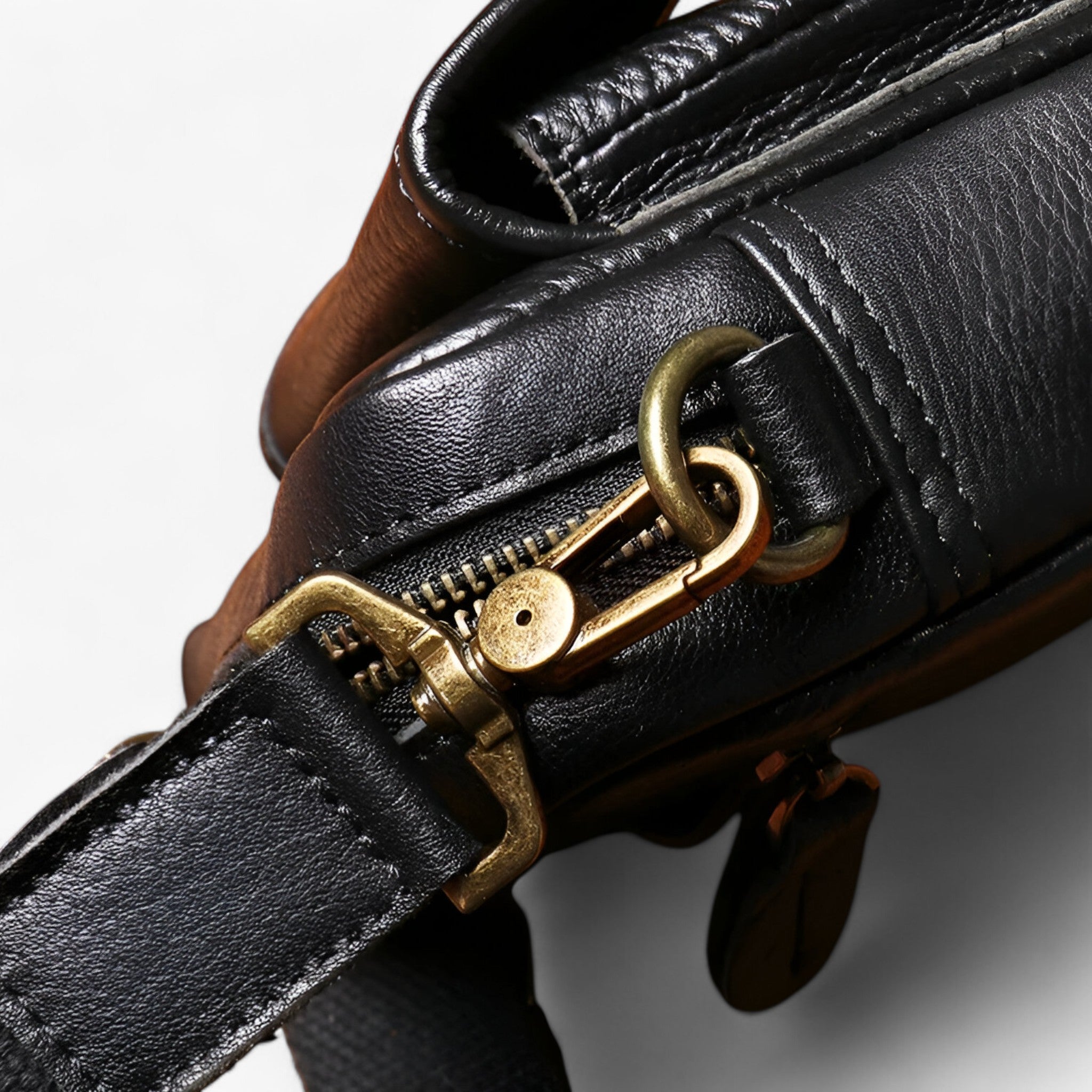 Liam | Lille skuldertaske - Elegant og praktisk - - bags - {{ product_tags }