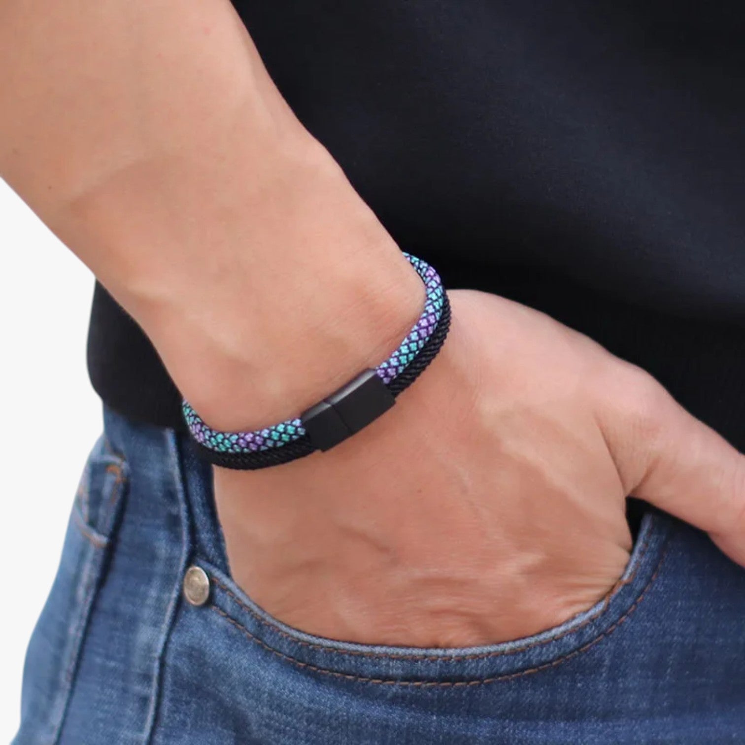 Devin | Bicolour Paracord Armbånd med Magnetspænde - - Devin | Bicolour Paracord Armbånd med Magnetspænde - €25 - {{ product_tags }