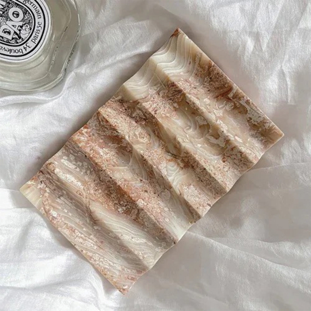 Gerillt stenbrik | Elegant naturstensdesign til indretning - Laks - house & garden - {{ product_tags }