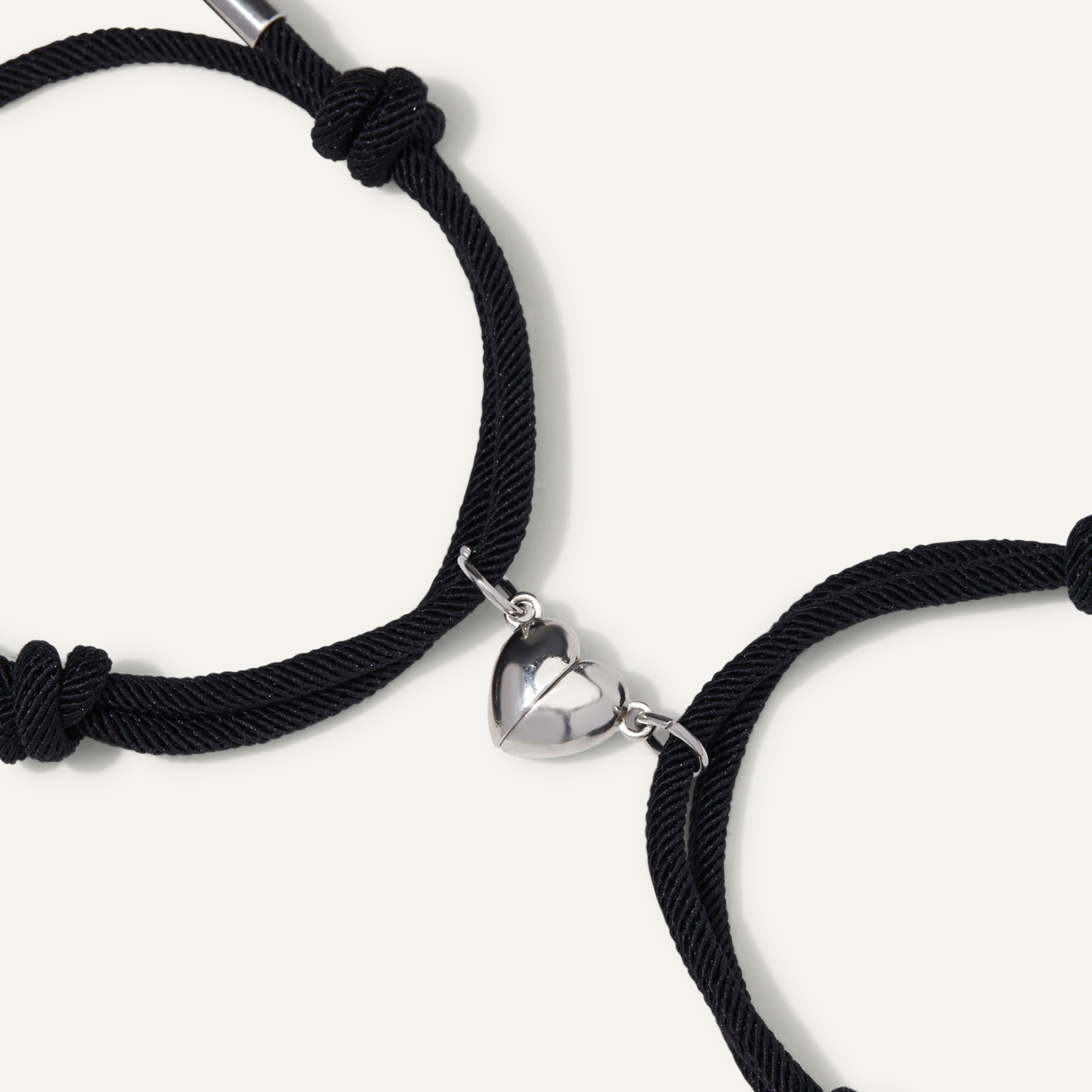 Magnetic Love®-armbånd (2 stk.) - - Magnetic Love®-armbånd (2 stk.)- €25 - {{ product_tags }