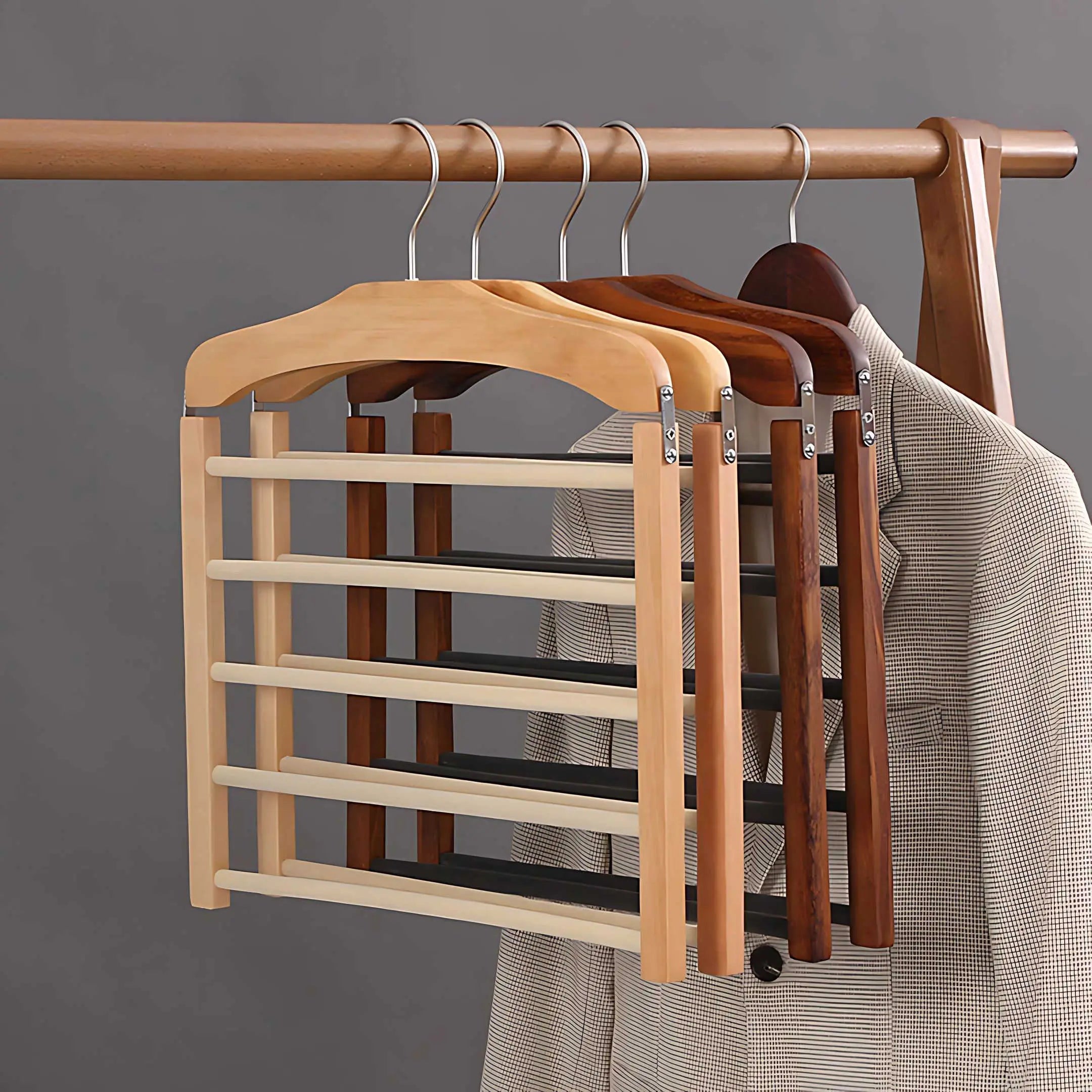 Garderobebøjle i flerlags træ - elegant pladsoptimering - - - {{ product_tags }