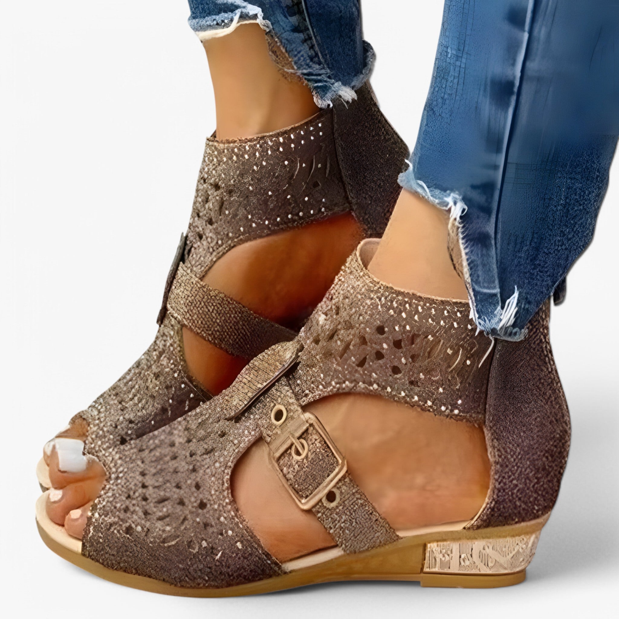 Lara | Ortopædiske sandaler til kvinder - ideelle til hverdagskomfort og ergonomisk støtte - Brun - Lara | Ortopædiske sandaler til kvinder - ideelle til hverdagskomfort og ergonomisk støtte- €25 - {{ product_tags }