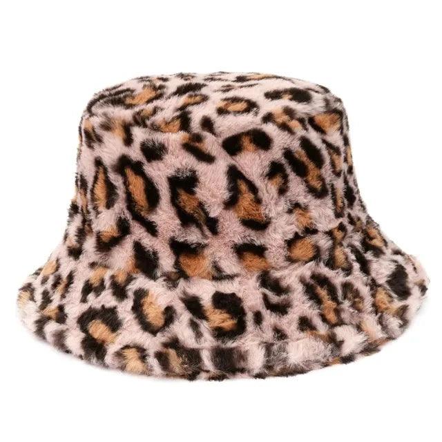 Jasmine - Winter Cow Leopard faux fur buckethat - Lyserød leopard - winter - {{ product_tags }