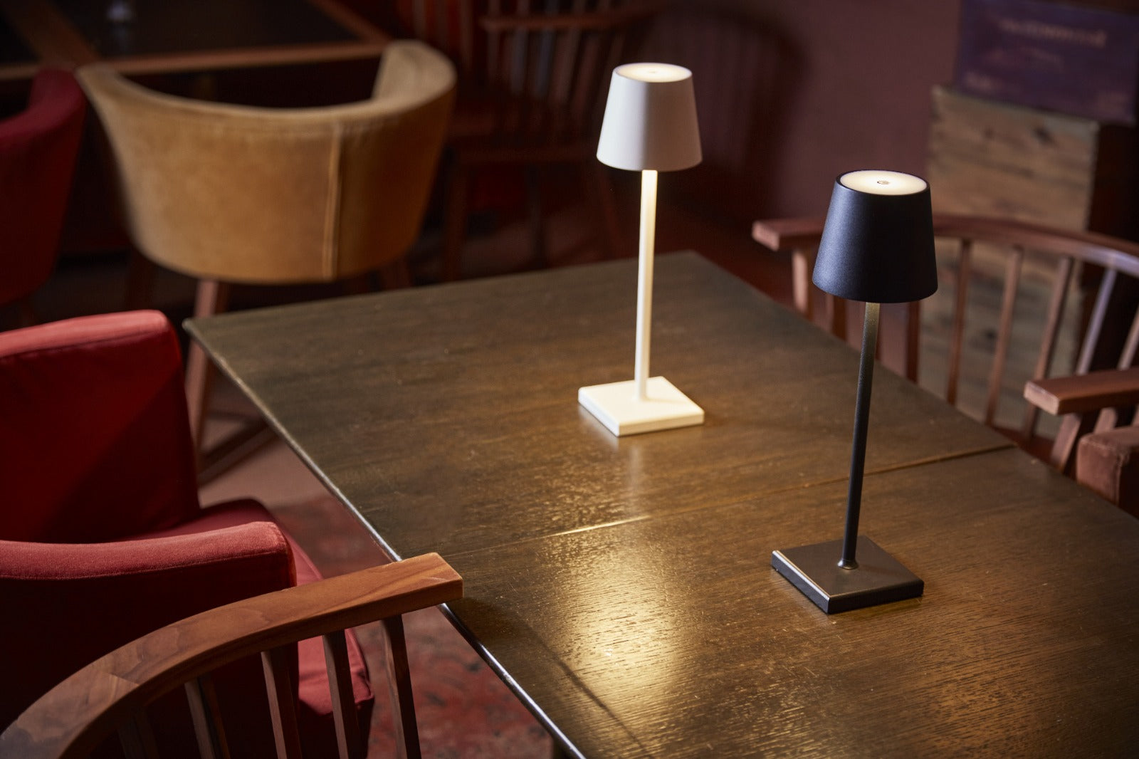 Ilumi | Bordlampe med touch-kontrol - - other - {{ product_tags }