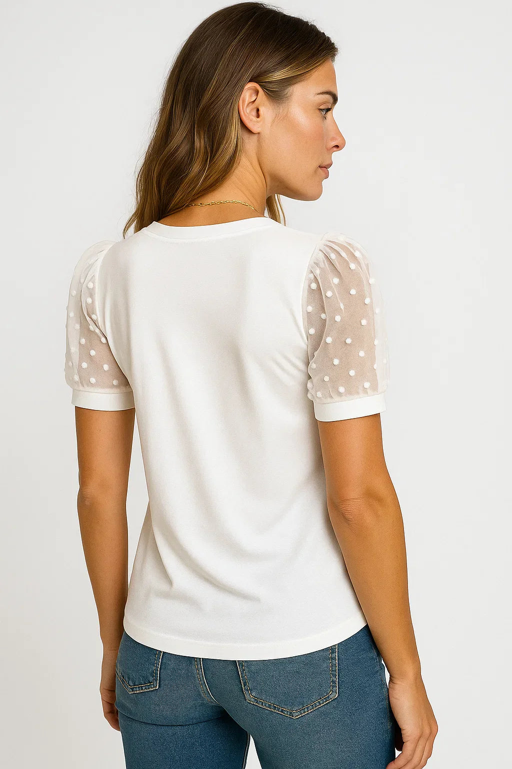 Janne – T-shirt elegant med puffærmer og V-hals - - Janne – T-shirt elegant med puffærmer og V-hals - €25 - {{ product_tags }