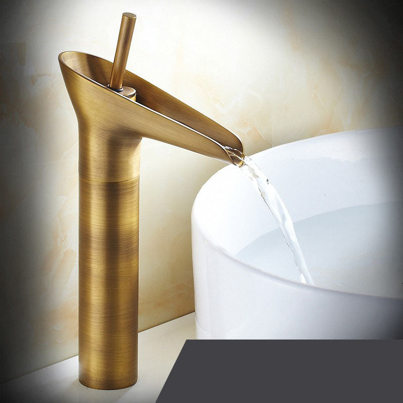 Huck - Waterfall antik håndvaskarmatur til badeværelset messing håndvaskarmatur - Gammel lang - house & garden - {{ product_tags }