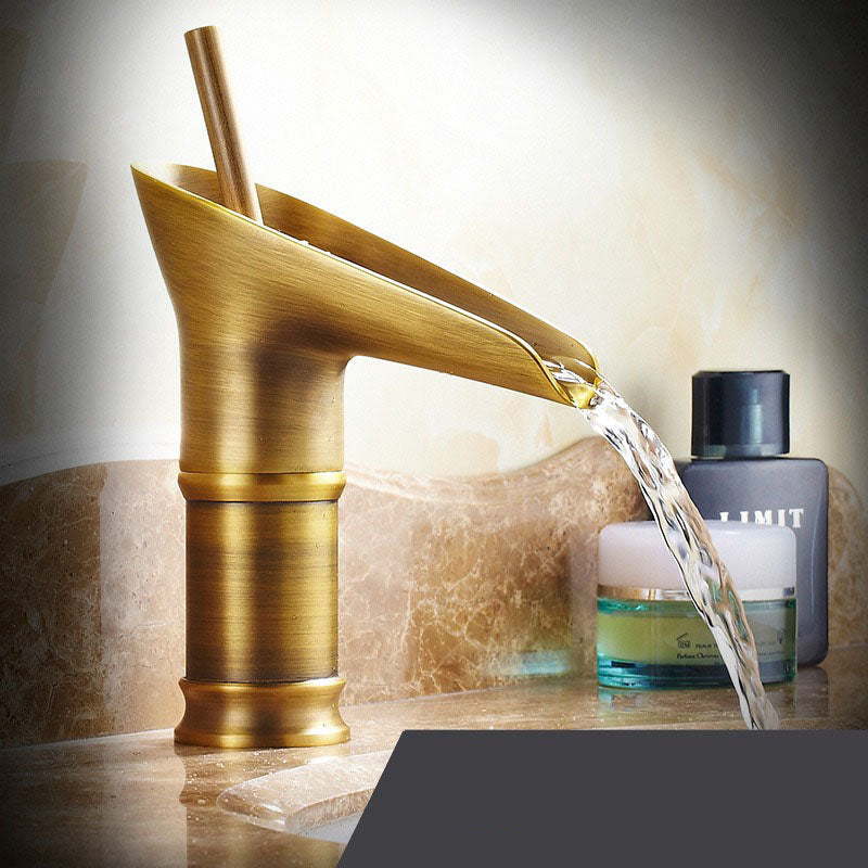 Huck - Waterfall antik håndvaskarmatur til badeværelset messing håndvaskarmatur - Gammel kort - house & garden - {{ product_tags }