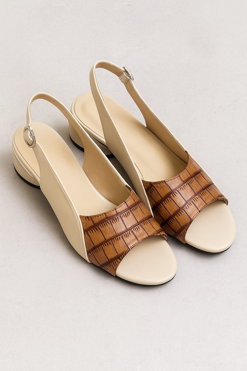 Clara | Elegant SlingbackSandaler med krokodillelook og blokhæl - Brun - Clara | Elegant SlingbackSandaler med krokodillelook og blokhæl - €25 - {{ product_tags }