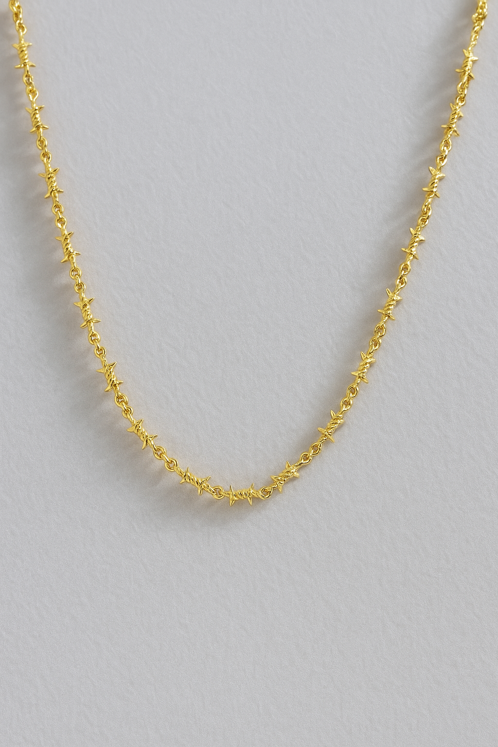 Avah | Trådhegn Kædestålskæde - Guld - Avah | Trådhegn Kædestålskæde- €25 - {{ product_tags }