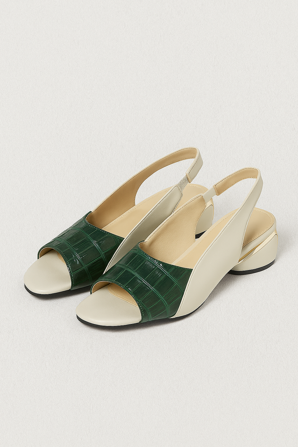 Clara | Elegant SlingbackSandaler med krokodillelook og blokhæl - Grøn - Clara | Elegant SlingbackSandaler med krokodillelook og blokhæl - €25 - {{ product_tags }