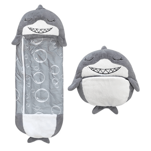 Happy Sleepybag™ - Tag denne sovepose med dig, uanset hvor du er - Haj - Happy Sleepybag™ - Tag denne sovepose med dig, uanset hvor du er- €25 - {{ product_tags }