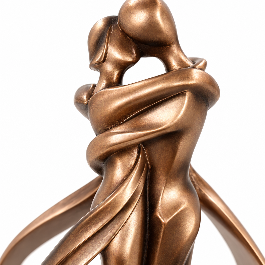 Omfavnende Par Skulptur - Bronzefarvet Kunstharpiks Boligdekoration - - Huis en tuin > Decoratie > Kunst > Beelden, sculpturen en standbeelden - {{ product_tags }