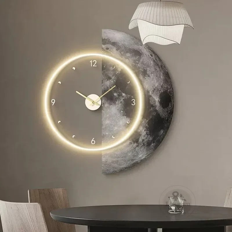 Måne Vægur – Blødt LED-lys med Himmelsk Design
