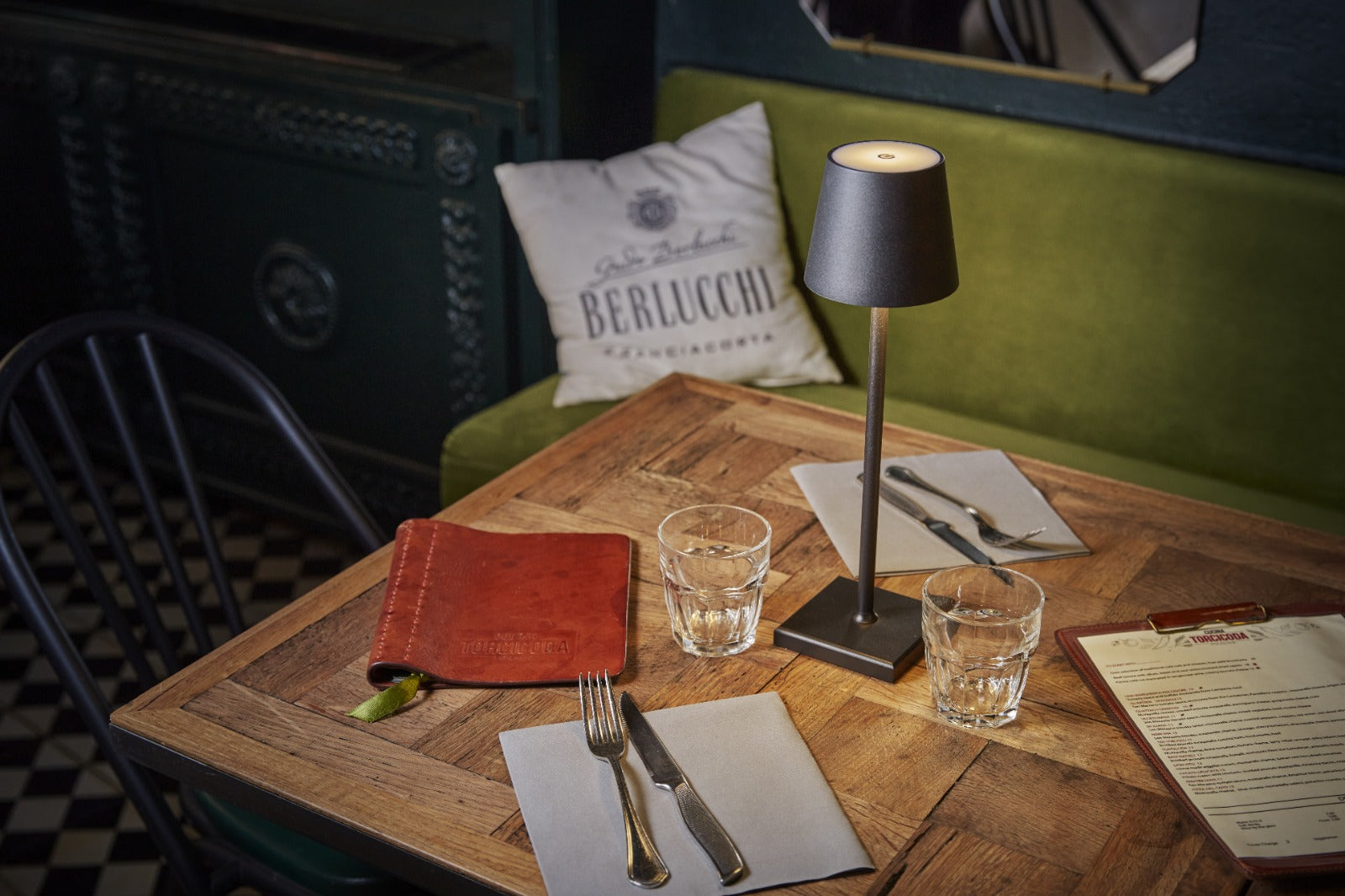 Ilumi | Bordlampe med touch-kontrol - - other - {{ product_tags }