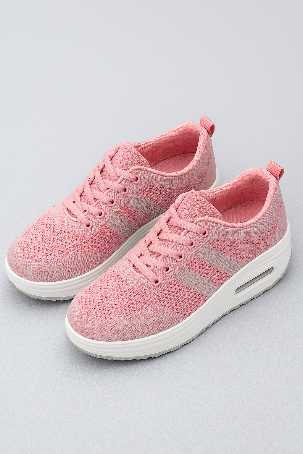 Demi | Damen-Sportschuhe mit Blockabsatz und atmungsaktivem Mesh - Rød - Demi | Damen-Sportschuhe mit Blockabsatz und atmungsaktivem Mesh- €25 - {{ product_tags }