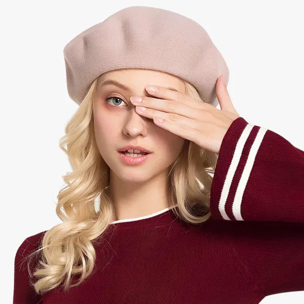 Emilie | Strikket hue - Varm og Holdbar - Beige Enhedsstørrelse - Emilie |Strikket hue - Varm og Holdbar- €25 - {{ product_tags }