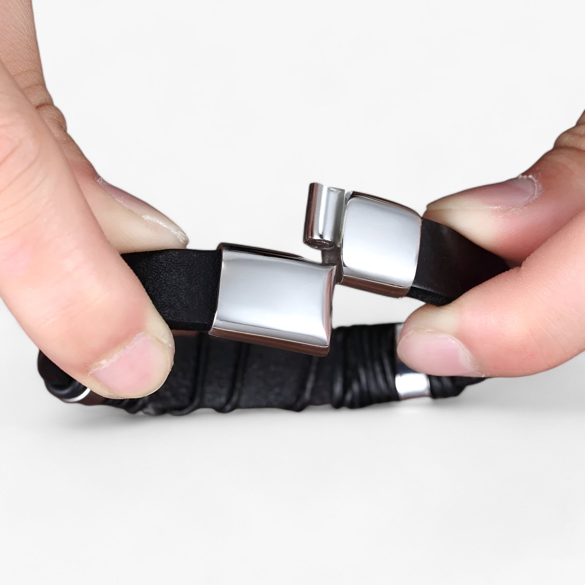 Ægte læderarmbånd - Elegance og robusthed kombineret - - Ægte læderarmbånd - Elegance og robusthed kombineret - €25 - {{ product_tags }