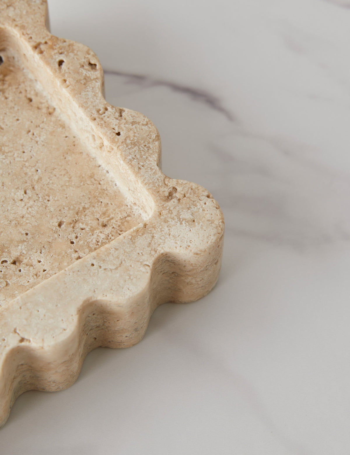 ScallopTray Marmor Dekorativ Bakke - Travertin - Decorative Trays - {{ product_tags }