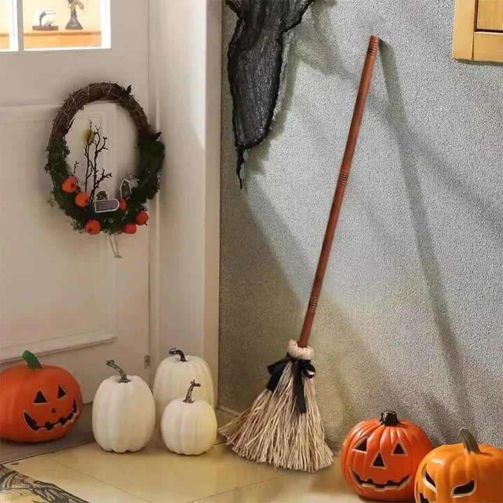 Svævende Heksekost - Aktiveres af Lyd og Bevægelse - - Home & Garden > Decor > Seasonal & Holiday Decorations - {{ product_tags }