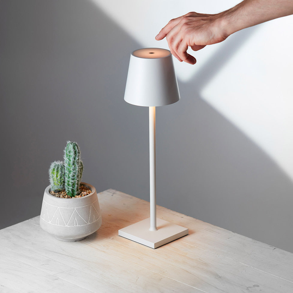 Ilumi | Bordlampe med touch-kontrol - Hvid - other - {{ product_tags }
