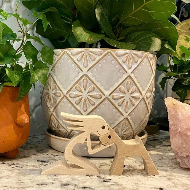 Træskulptur af mand og hund - - house & garden - {{ product_tags }