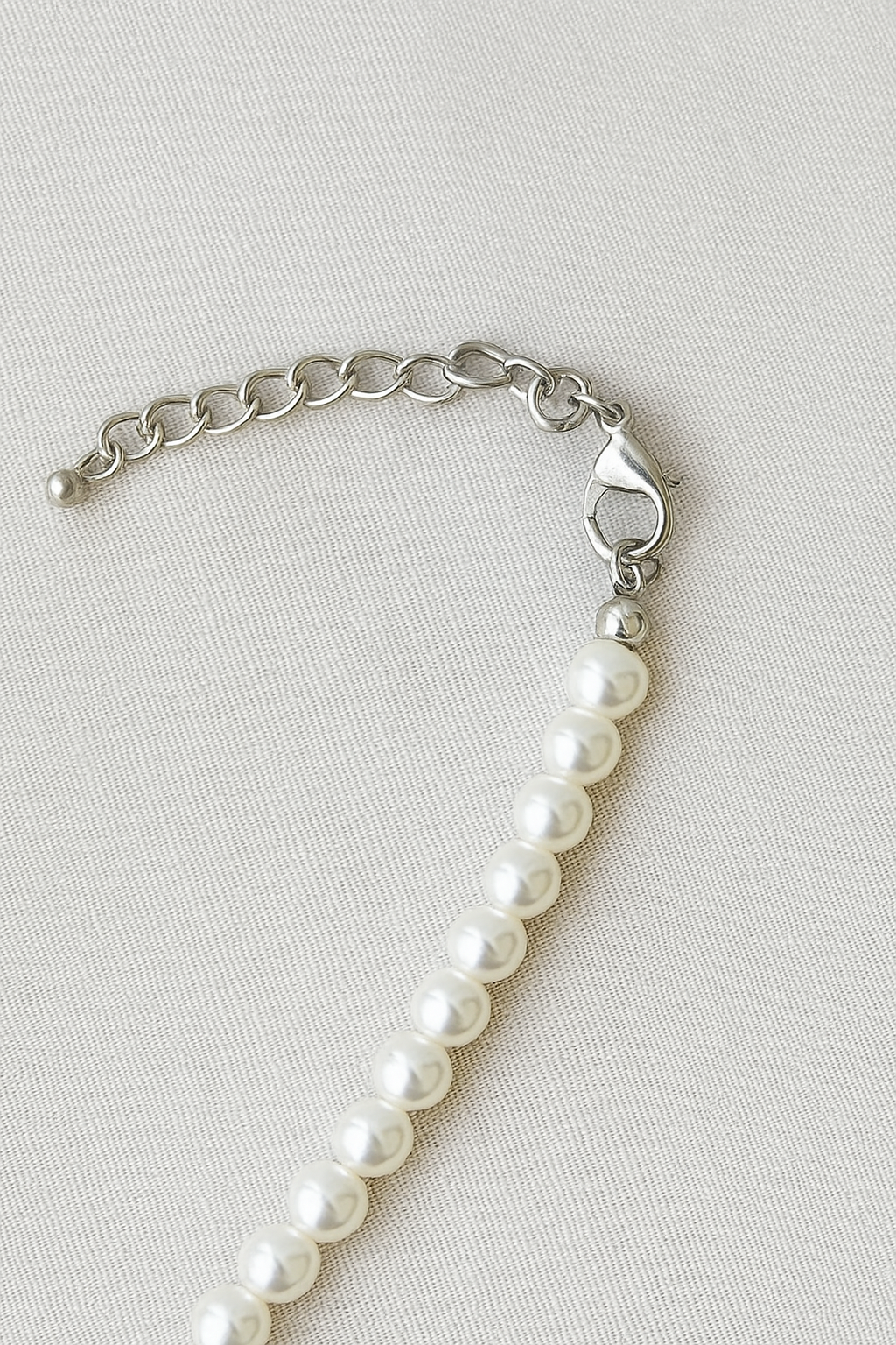 LiveWell Helende Hjerte Perlekæde - - LiveWell Helende Hjerte Perlekæde - €25 - {{ product_tags }