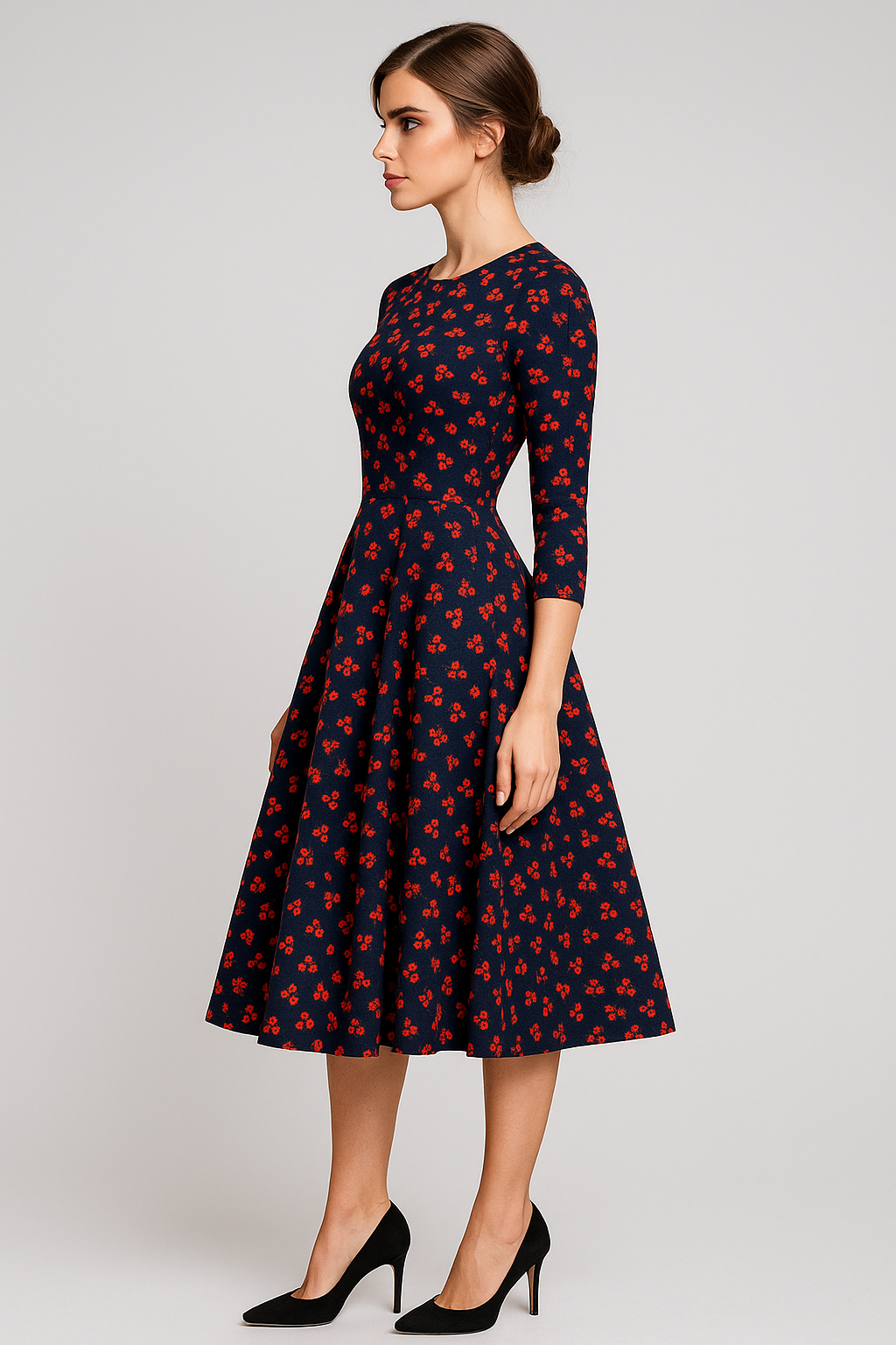 Retrozo | Elegant midikjole med blomsterprint og 3/4-ærmer - - Retrozo | Elegant midikjole med blomsterprint og 3/4-ærmer- € - {{ product_tags }