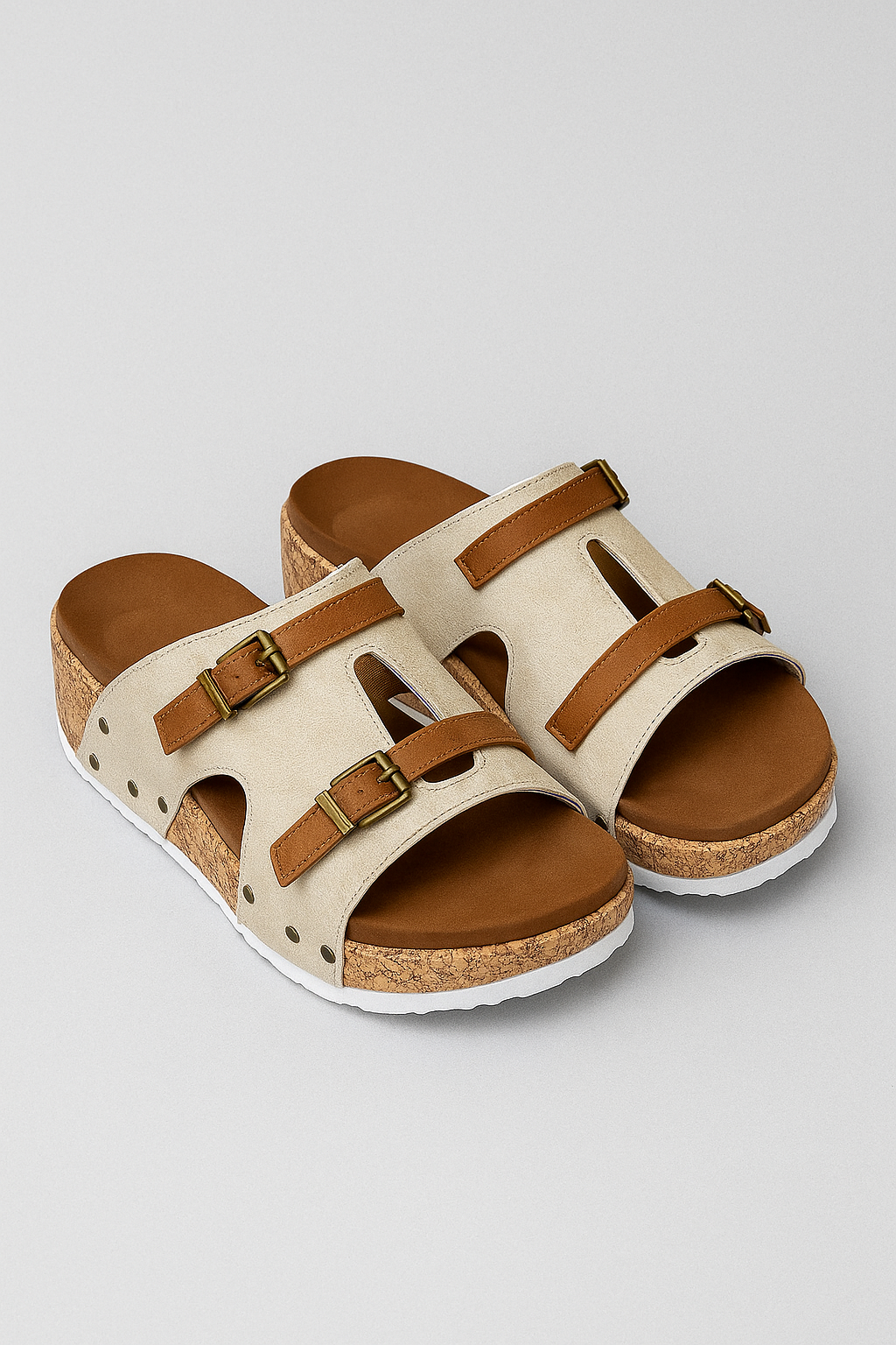 Juliet | Damekile sandaler med spændestropper - Beige - Juliet | Damekile sandaler med spændestropper - €25 - {{ product_tags }