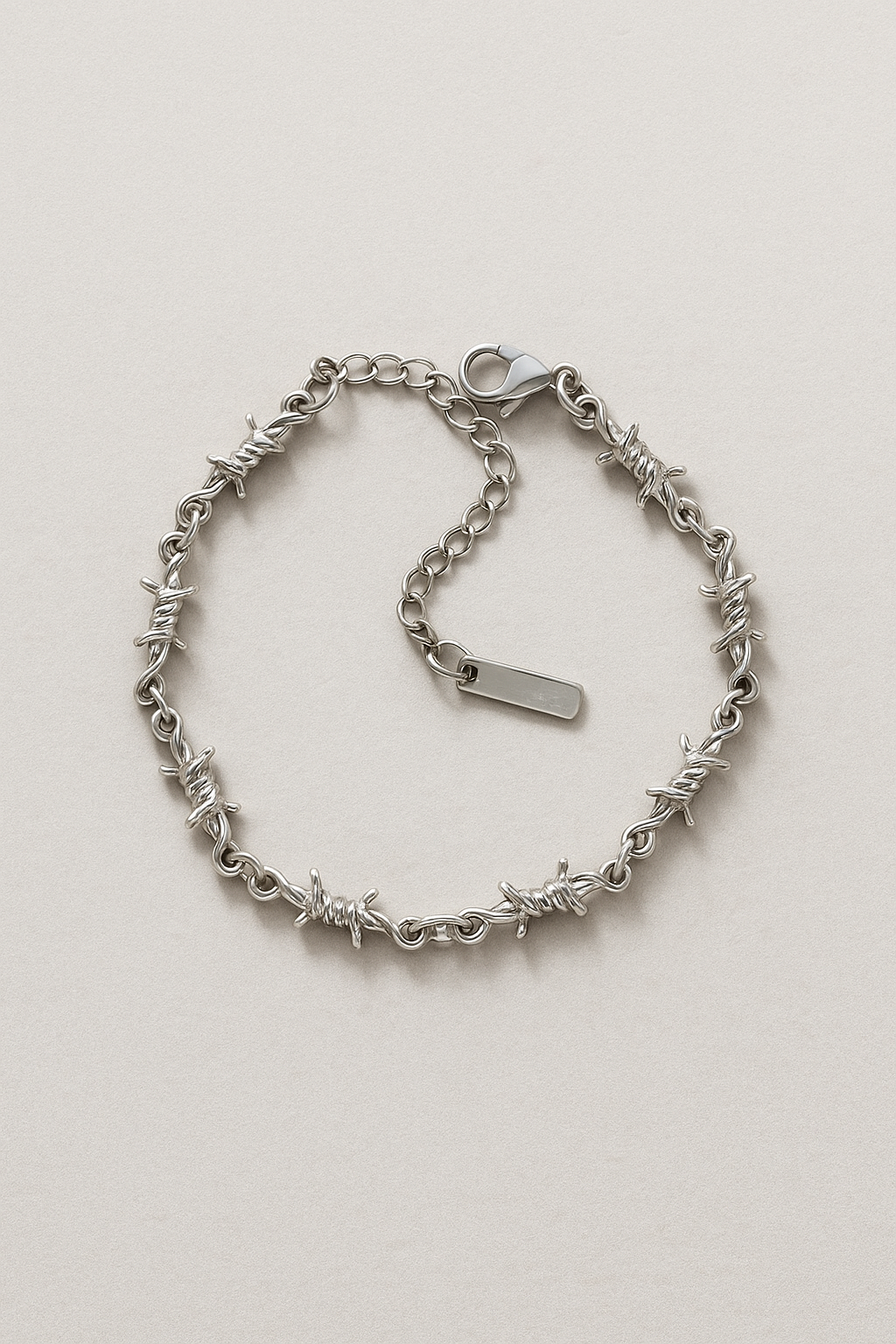 Revel | Pigtråd-armbånd i Guld eller Sølv - Sølv - Revel | Pigtråd-armbånd i Guld eller Sølv - €25 - {{ product_tags }