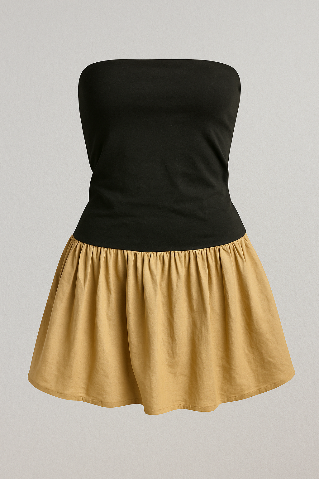 Elowen | Elegant bandeau-top med udstående miniskørt - Khaki - Elowen | Elegant bandeau-top med udstående miniskørt- €25 - {{ product_tags }