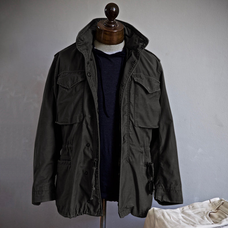 Beate | Robuste Militærstil Jakke til einen beeindruckenden Look