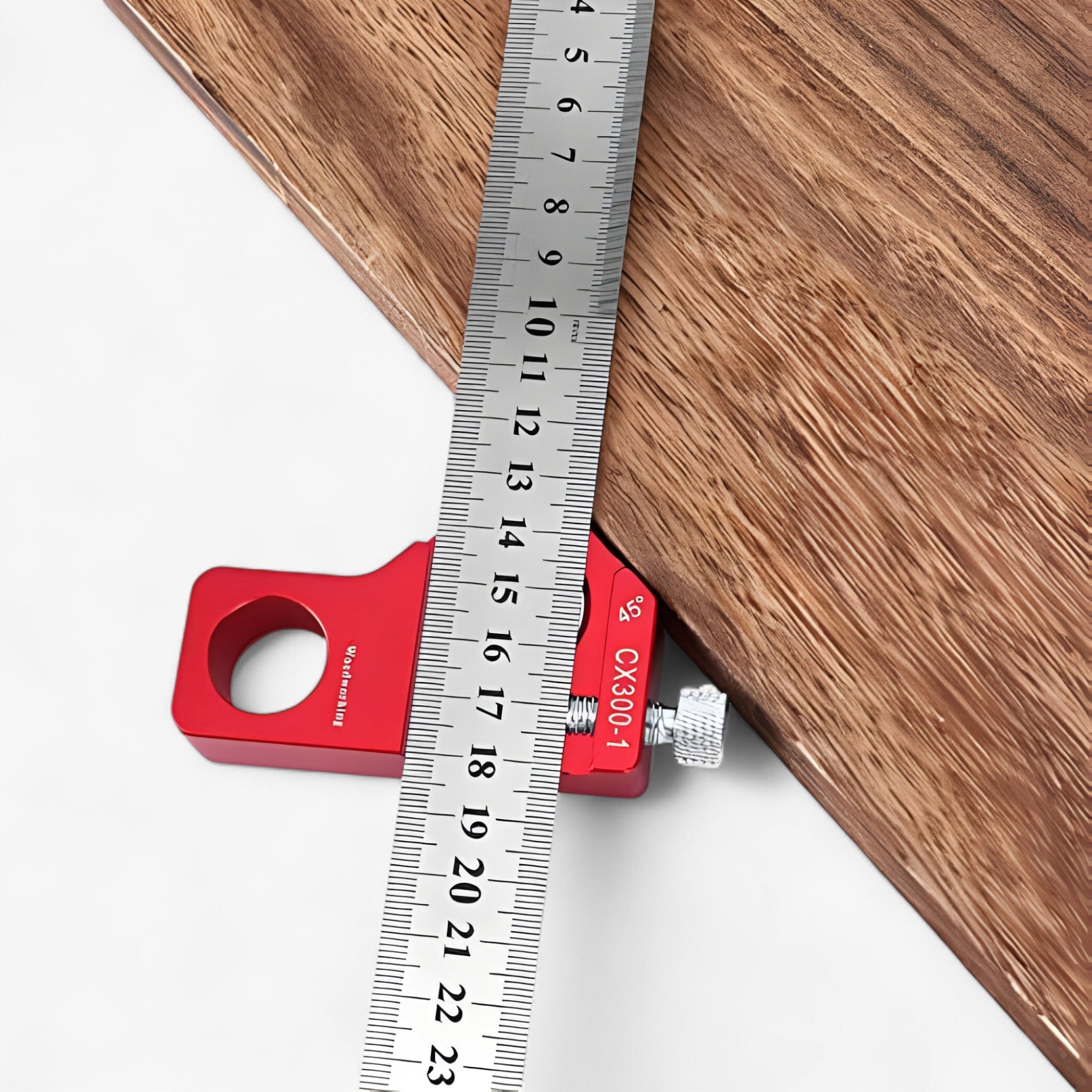Marco | Præcisionskantlineal til træbearbejdning - - Marco | Præcisionskantlineal til træbearbejdning - €25 - {{ product_tags }