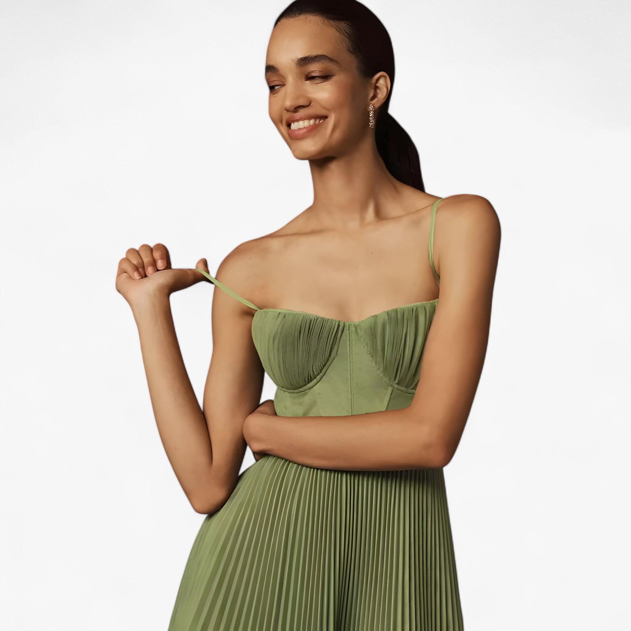 Bealyn | Midirid Kjole med Plisseringer og Kroppsnær Pasform - - women's fashion - {{ product_tags }