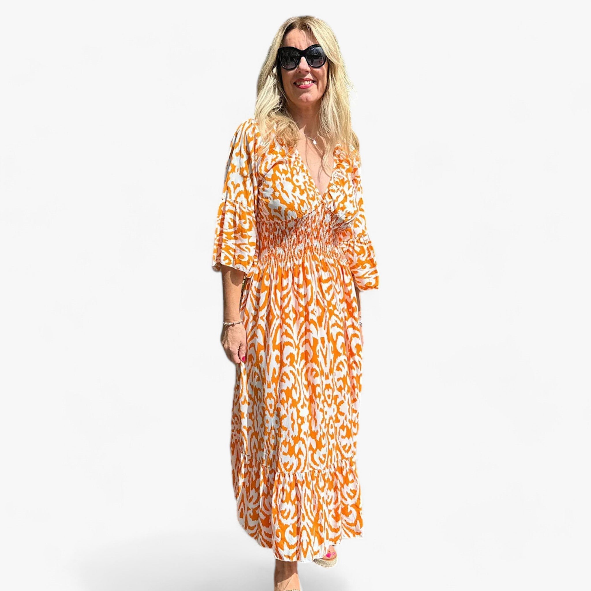 Flora | Stort blomstret V-halskjole - Perfekt til strandferier - - women's fashion - {{ product_tags }