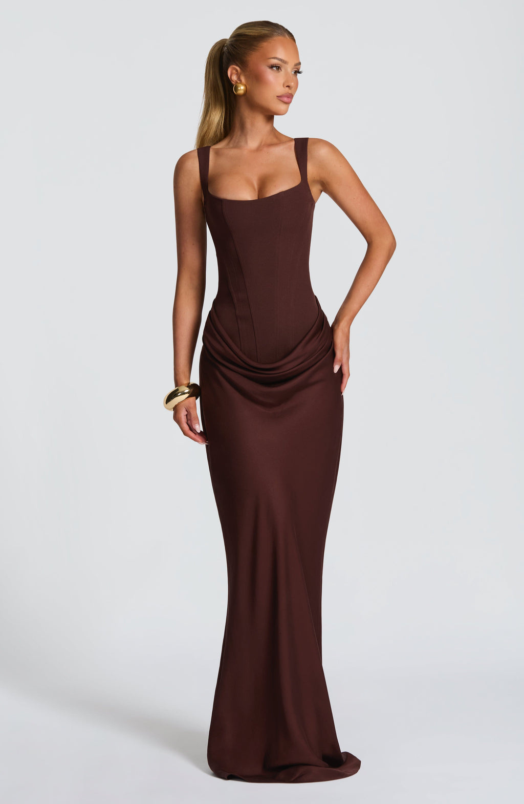 Ditte | Hourglass Maxi Kjole — Skulpturierte Silhouette, Müheloser Stil