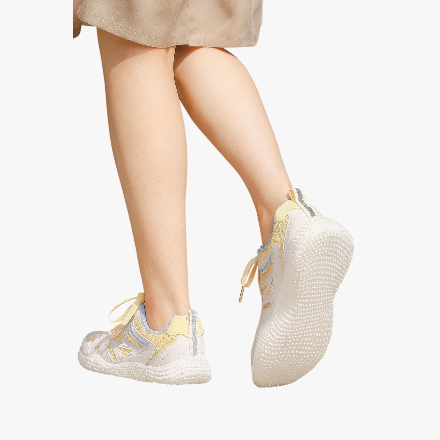 Felicia | Walk Lightly Komfortable og skridsikre vandresko til alle rejser - - Felicia | Walk Lightly Komfortable og skridsikre vandresko til alle rejser- €25 - {{ product_tags }