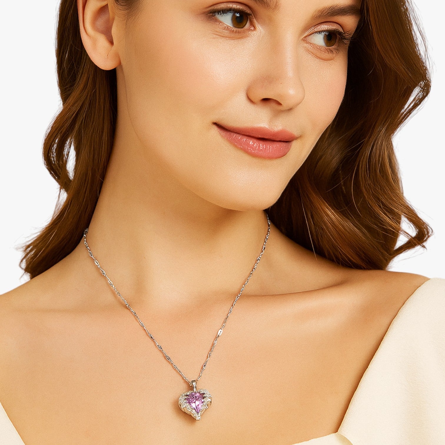 Zuri | Hjertet Halskæde i Guld med Skinnende Krystaller - - Zuri | Hjertet Halskæde i Guld med Skinnende Krystaller - €25 - {{ product_tags }