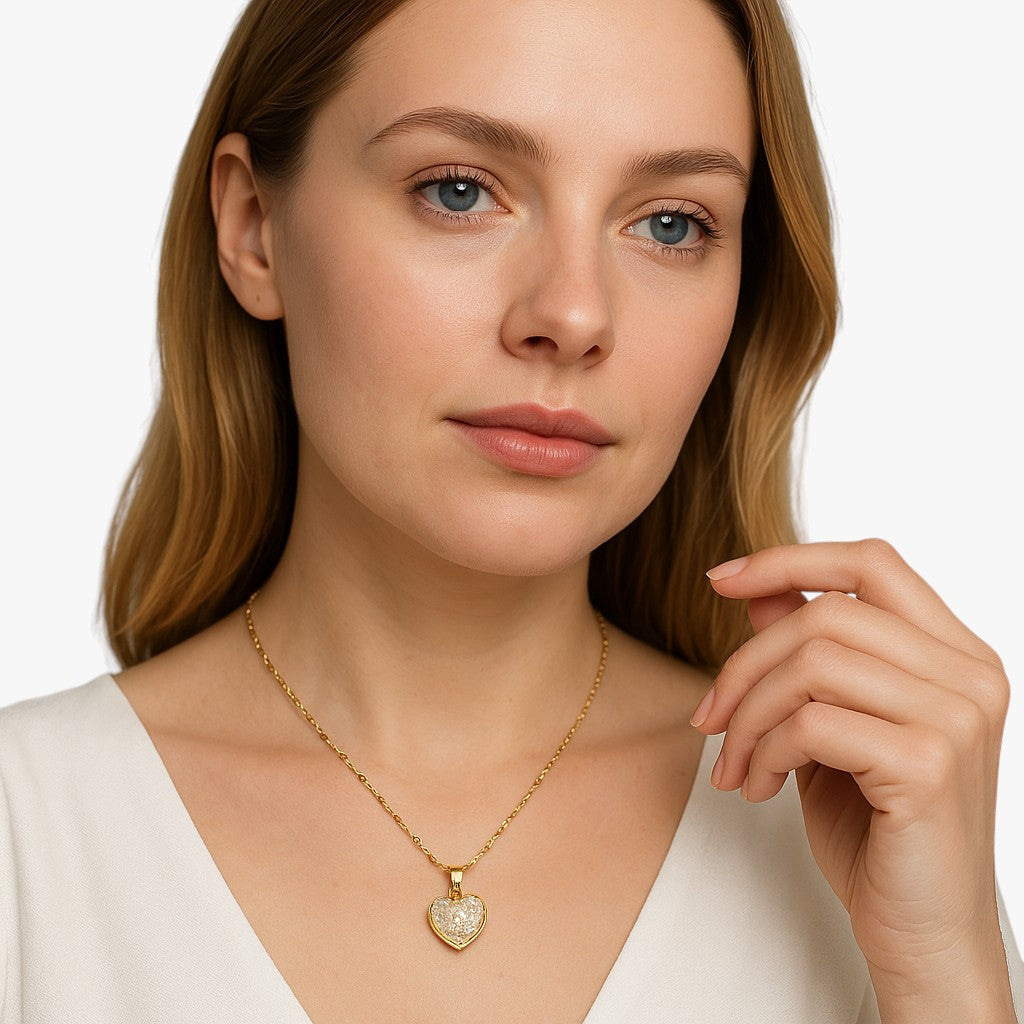 Aya | Elegant halskæde med perler i hjerteform - - women's fashion - {{ product_tags }